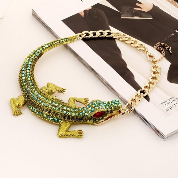 Fashion Green Rhinestone Crocodile Statement Necklace for Women - Punk Gothic Bi - Picture 4 of 6